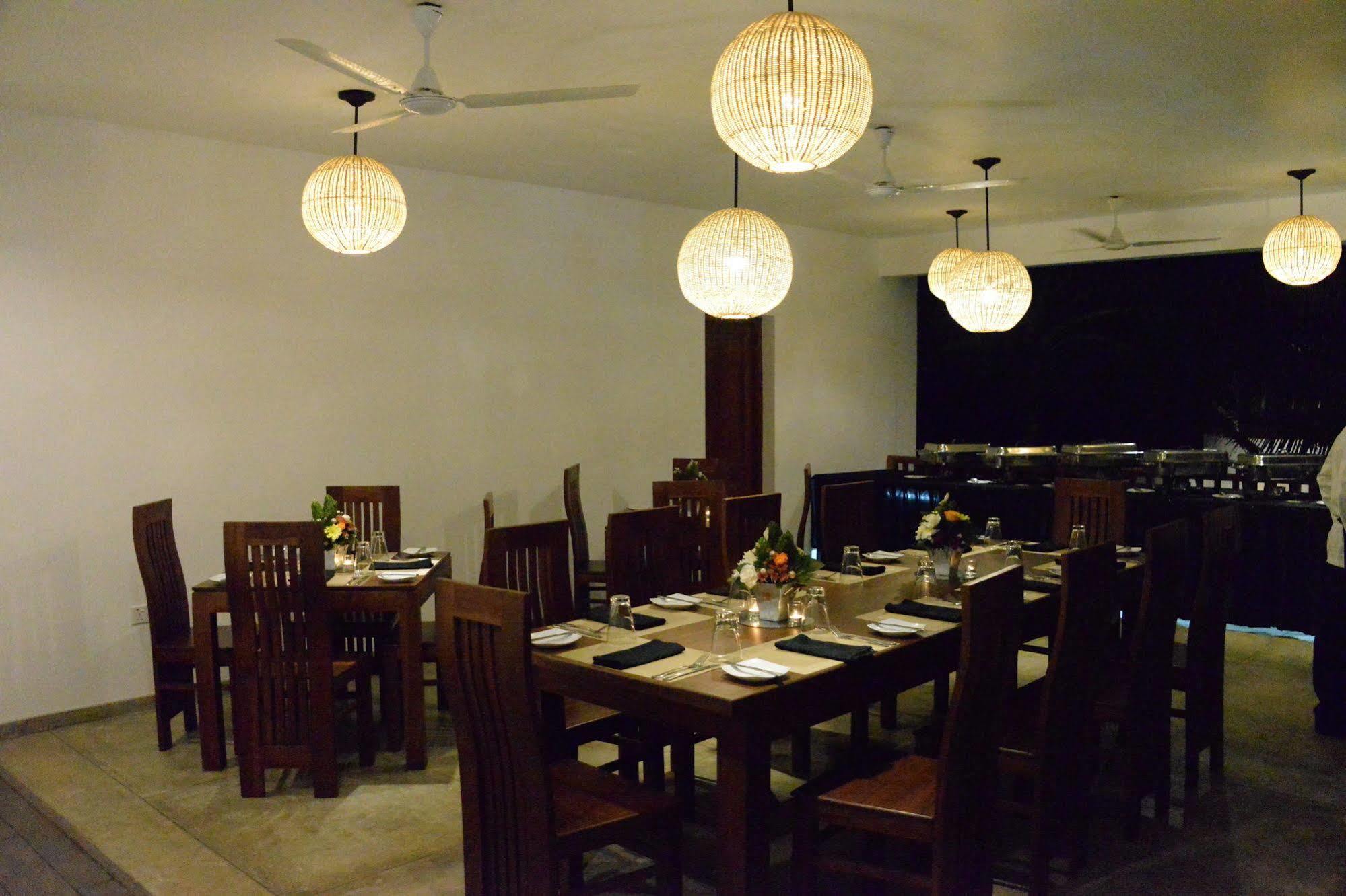 The Beach Boutique Uswetakeiyawa Exterior foto